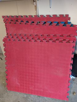 8qty-40"x40" Puzzle Mats