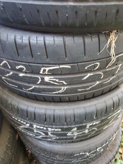 235/35/20 single tire