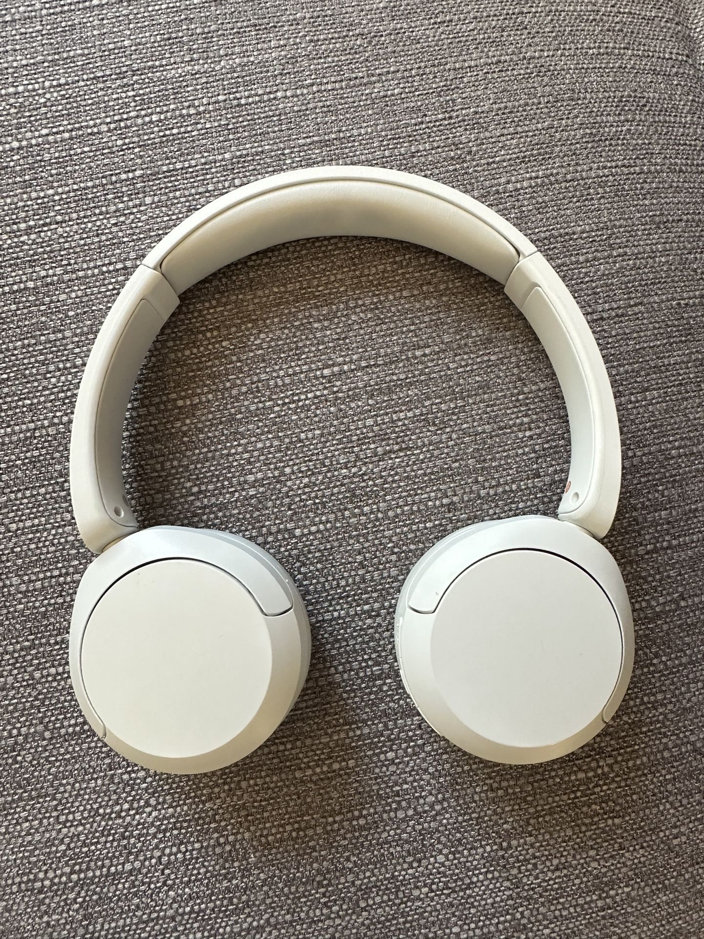 Pre-owned Sony WH-CH520 Wireless Headphones