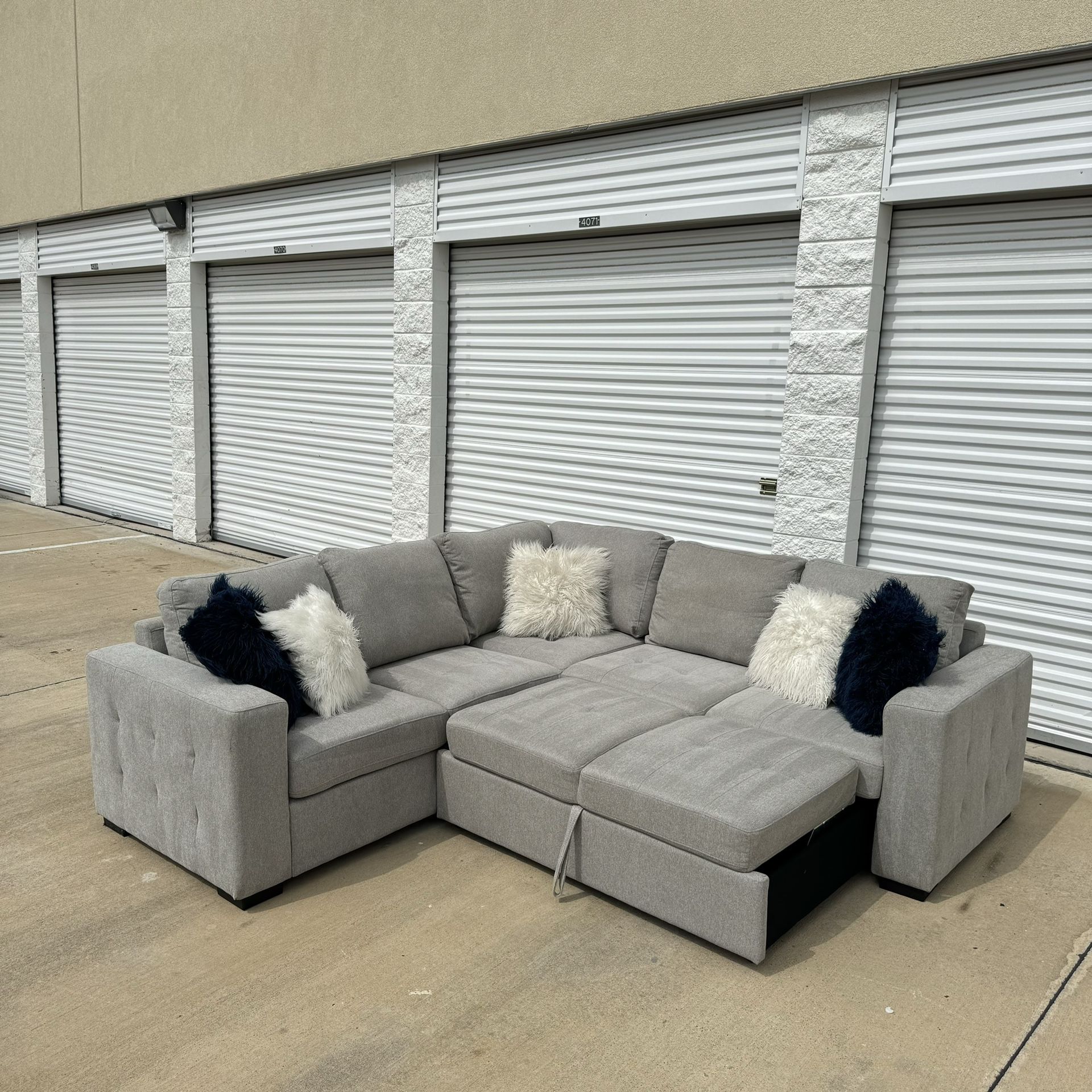 BEAUTIFUL🤩GRAY SLEEPER SECTIONAL COUCH🛋️FREE DELIVERY 🚚‼️