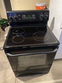 30” Freestanding Electric Glass Top Stove 