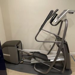 Precor EFX 5.37 Elliptical Trainer