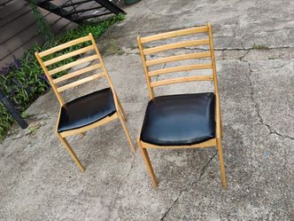 Refurbished slight remodeled kitchen chairs