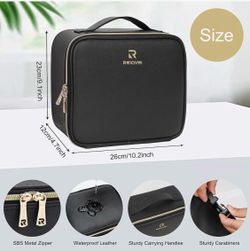 Travel makeup bag