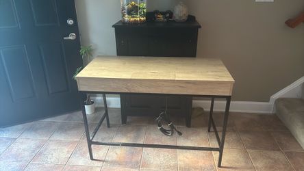 Desk with charger