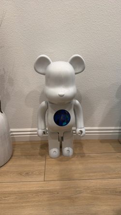 Authentic Medicom Toy BE@RBRICK PiL White Version 1000%