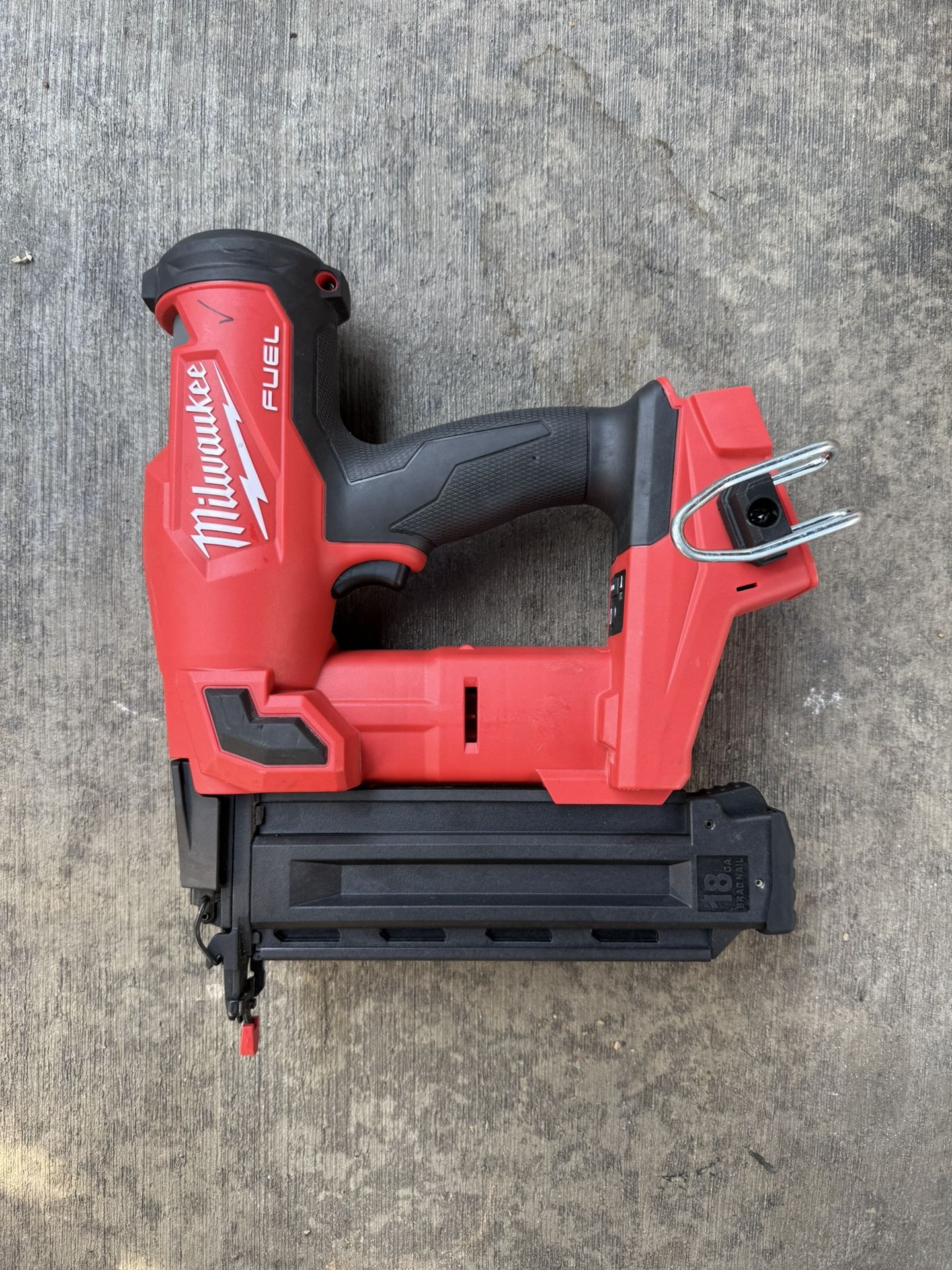 18 Ga Brad Nailer Milwaukee Fuel M18 (firm price)