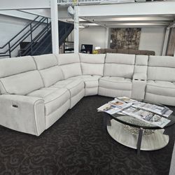 Power Reclining Sectional 