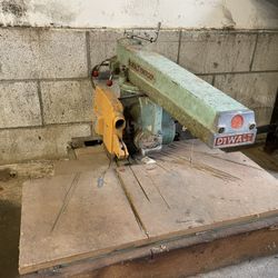 Vintage DeWalt Radial Arm Saw