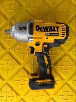 DeWalt Max XR 1/2 in. high torque impact wrench