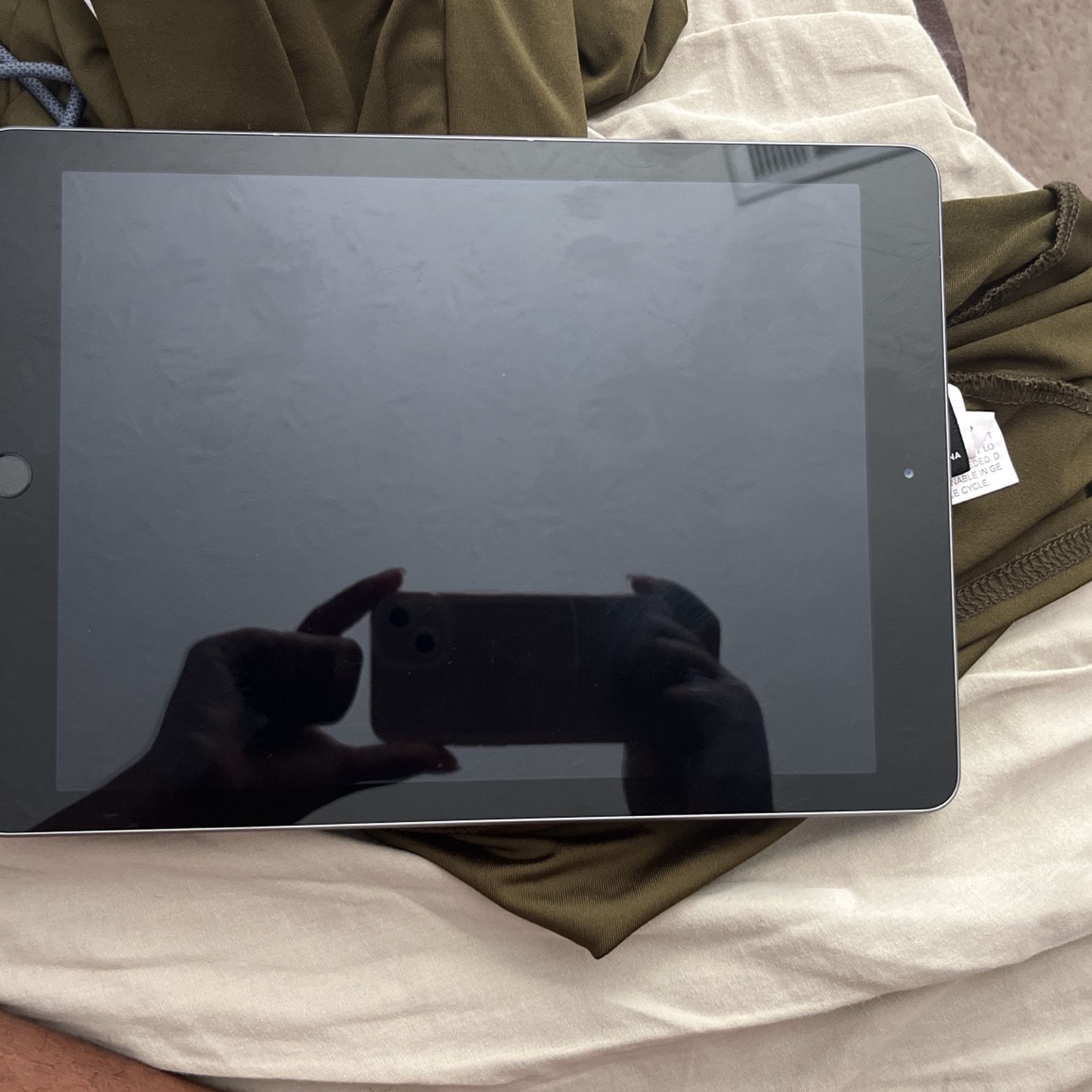 I Pad 6th Gen