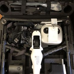 DJI Inspire v1 with quick release props, extra battery