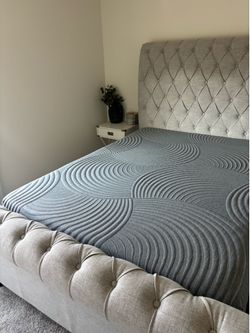 Queen bedroom set