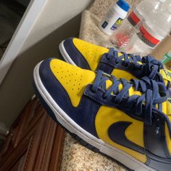 Jordan Low Dunks ‘Michigan Blues’