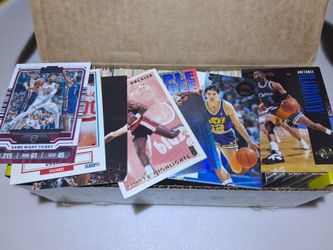 400+ mostly 90's basketball cards