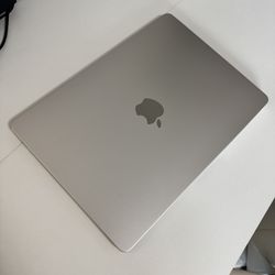 MacBook Air 2022 M2  