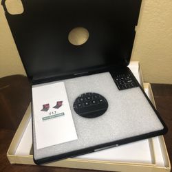 lPad Pro F-17 Case With Keyboard