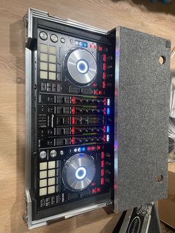 Professional DJ mix pioneer  4 channel and speaker subwoofer