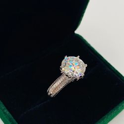Ring Moissanite 