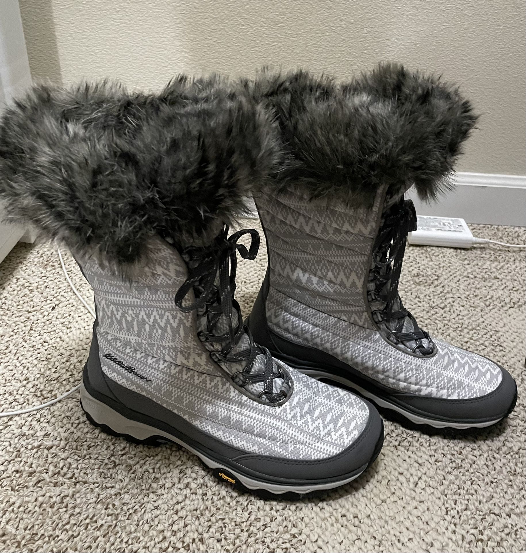 Eddie Bauer Snow Boots Size 8