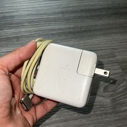 Apple Charger 