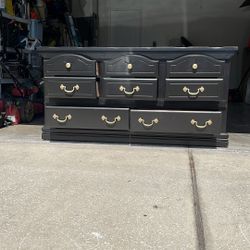 8 Draw Dresser