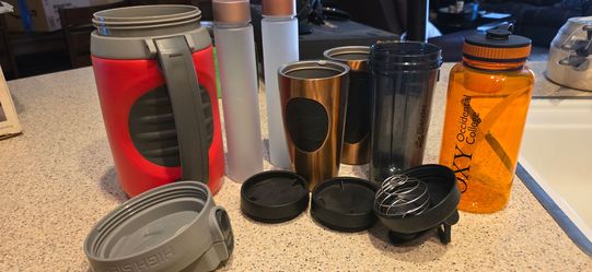 Mixed Lot of Water Bottles and Tumblers