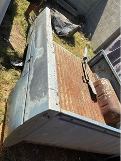 Nissan hardbody d21 bed