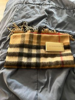 Burberry Scarf 