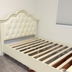 Gina Storage Bed – White Upholstered (Full Size)