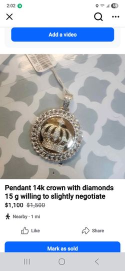 Crown Gold Pendant