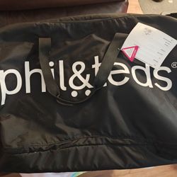 Phil & Ted's Travel bassinet
