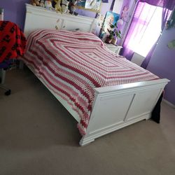 Full size bed White Wood /mattress with Four Drawer Dresser And Mirror
