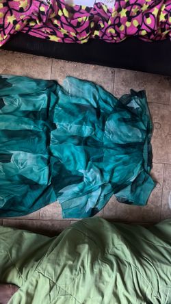 Green Flare Layered Dress. SIZE M