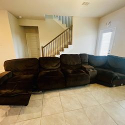 Large Reclining Sectional Sofa – Dark Brown (Comfortable & Clean)