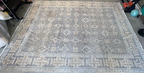 Vintage hand knotted wool rug