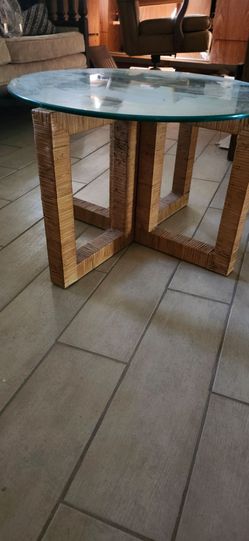 Lil table