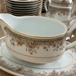 Noritake Fine China 72 Pcs Ireland $350 Obo Plates Salad Creamer Gravy Boat