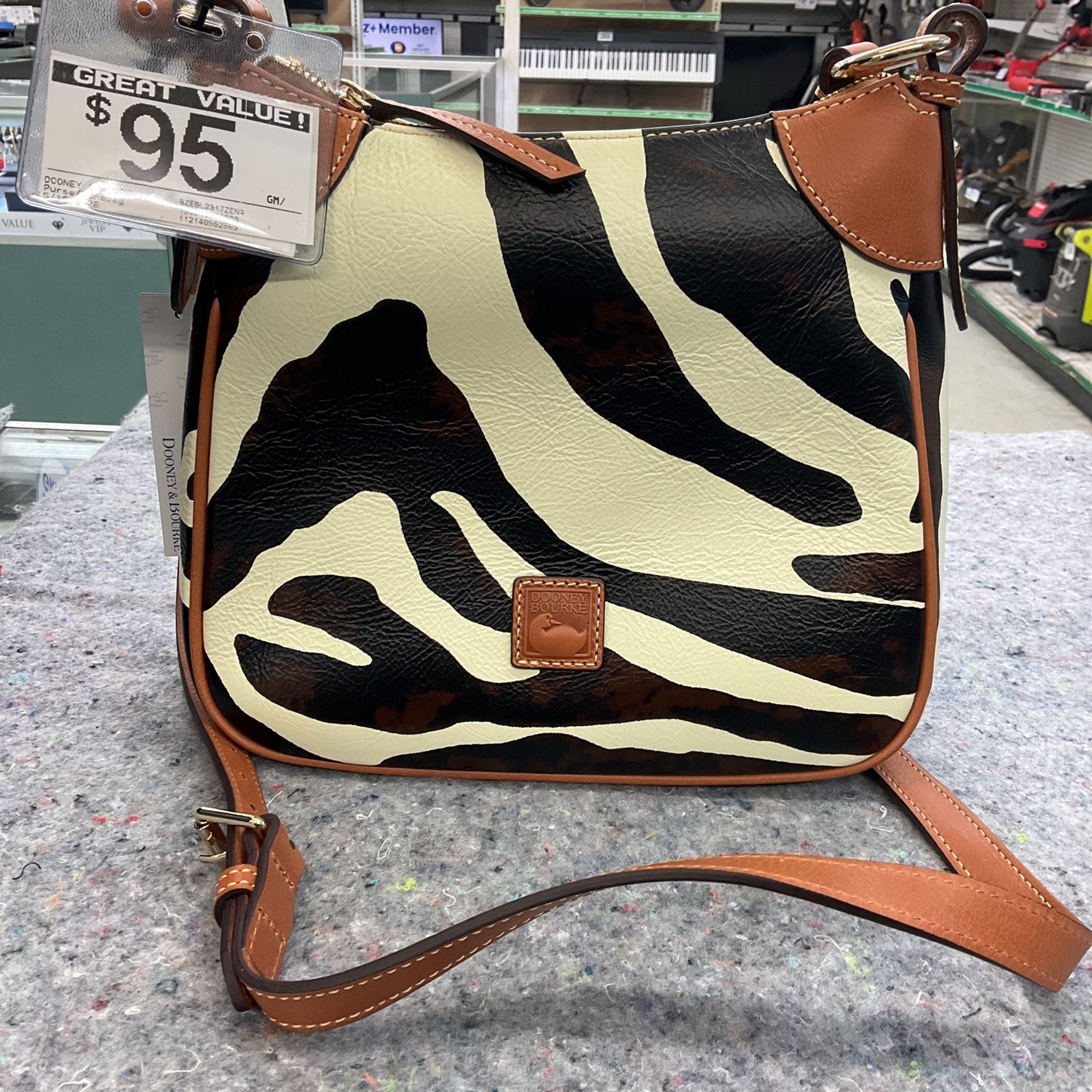 Dooney And Bourke Purse
