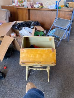 I got a couple items right here for sale. Take all three for 25 bucks.