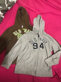 Boys size 5 fleece hoodie sweaters- set of 2