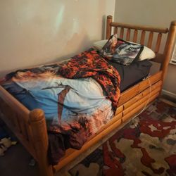 Matching Twin Bedroom Set