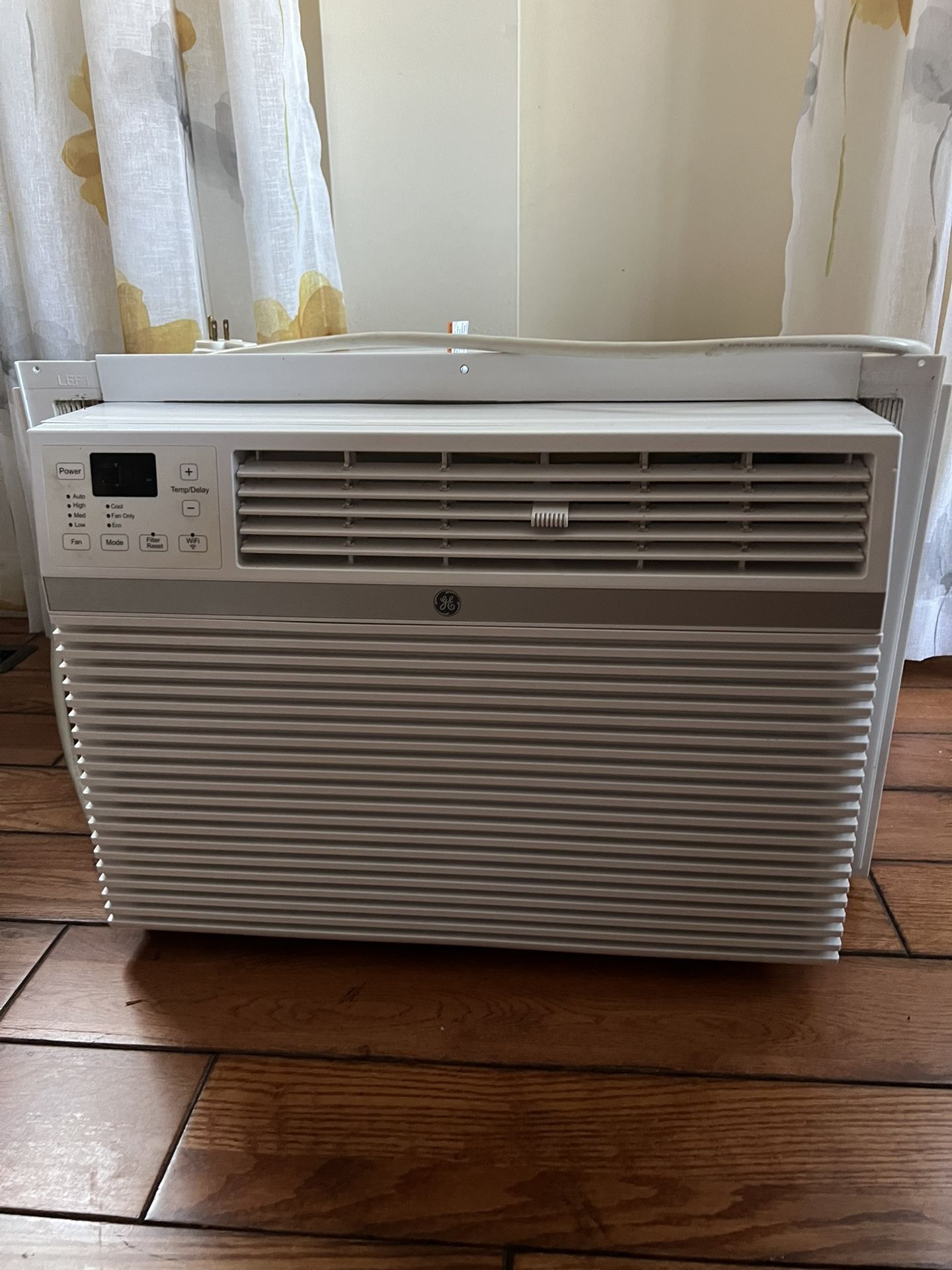 12,100 BTU Window AC Unit