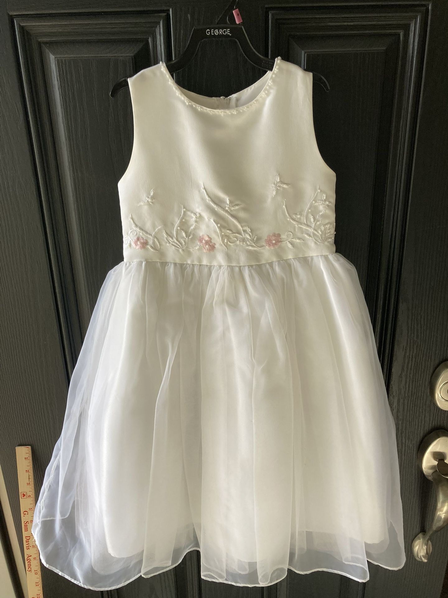 Sugar Plum white polyester sleeveless white and pink flowers on bodice w/ tulle underneath dress sz 6