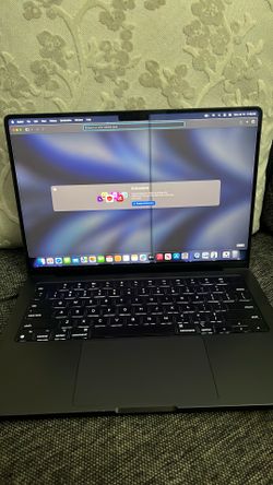 Apple MacBook Pro 14” M4 Chip 16GB Memory Space Gray Read Description