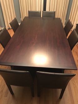 Crate&Barrel Dining Table + 8 Folio Chairs