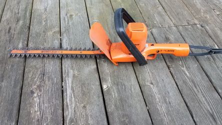Black & Decker 16" Hedge Trimmer