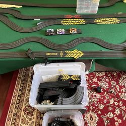 Large NASCAR Track HO With Over 50 Cars