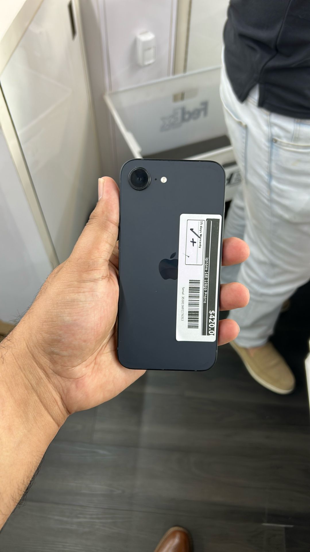 Iphone 16e 128 (Unlocked)