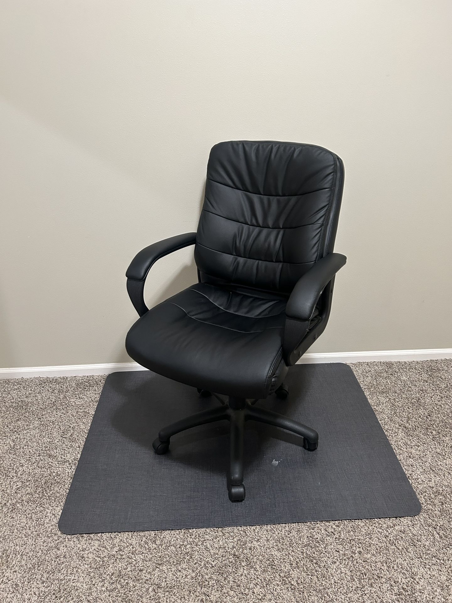 Computer Desk Chair And Floor Mat 